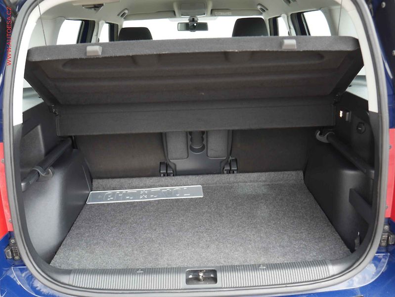 Škoda Yeti (2015) 2.0 TDi, ČR, AC, výhřev sed - fotka 7 z 15