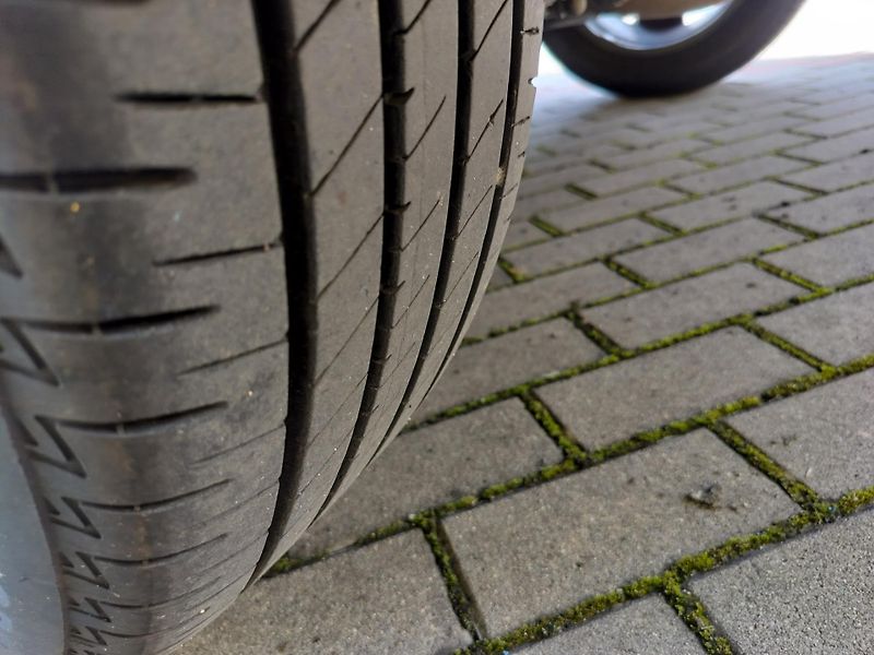 Lexus UX 250h black-white edition, kůže - fotka 24 z 25