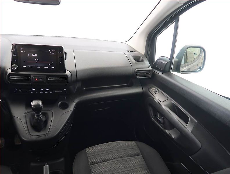 Opel Combo (2019) Enjoy 1.2 Turbo, 7Míst, 1Maj - fotka 8 z 21