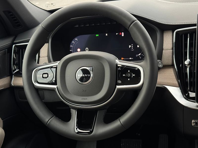 Volvo XC90 PLUS T8 360°, VENTILACE, 335kW - fotka 23 z 23