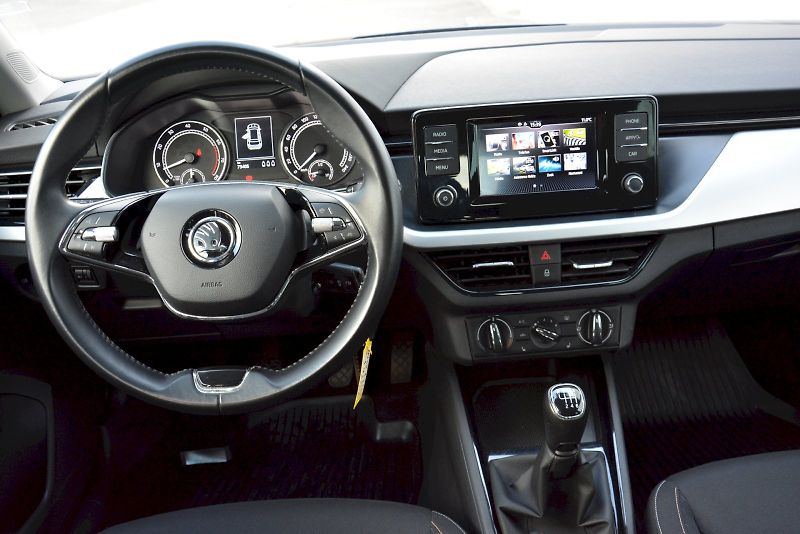 Škoda Kamiq (2021) 1.5 TSI 110 KW Ambition Extra - fotka 5 z 24