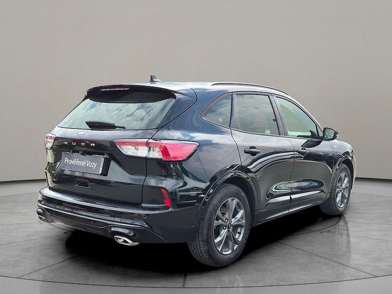 Ford Kuga 1,5 EcoBoost ST-Line 110 kW - fotka 2 z 19