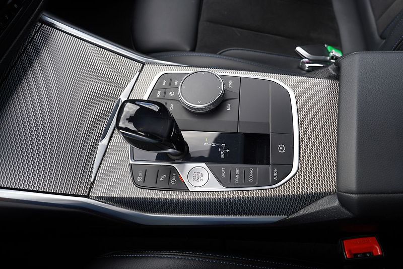 BMW Řada 3 320d xDrive Mpaket/Lasery/kůže - fotka 49 z 49