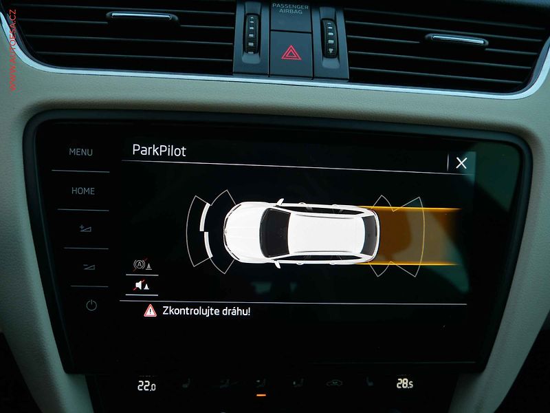 Škoda Octavia (2018) 2.0 TDi 4x4, Style, TZ, +ALU - fotka 27 z 32