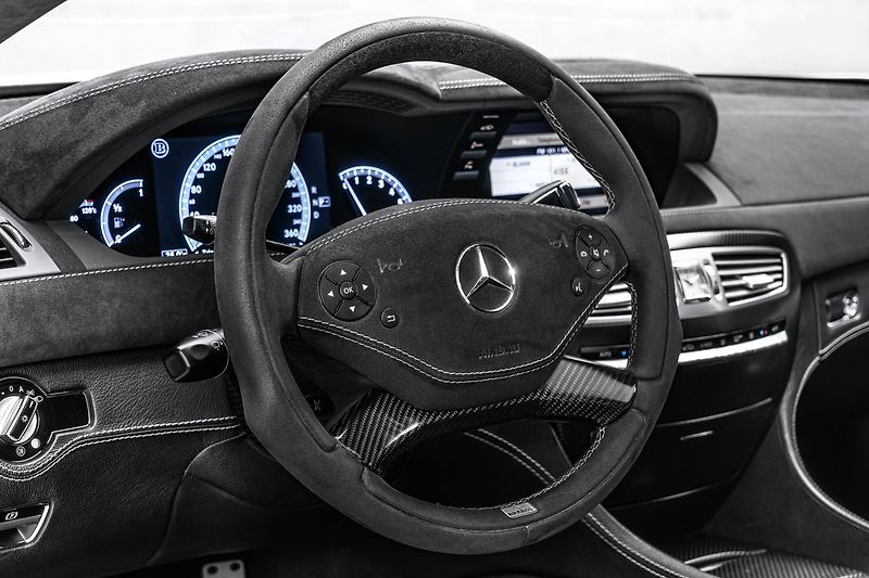Mercedes-Benz CL 500 4Matic BRABUS - fotka 16 z 30
