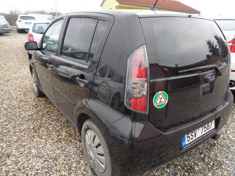 Subaru Justy 1,0 - fotka 6 z 12