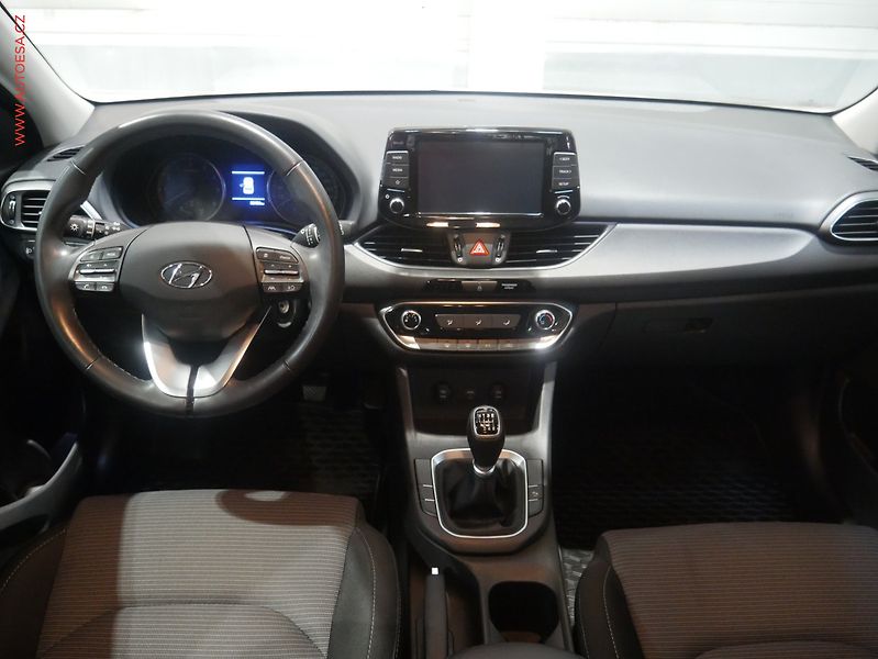 Hyundai i30 (2020) 1.0T-GDi, ČR, AC, temp - fotka 8 z 17