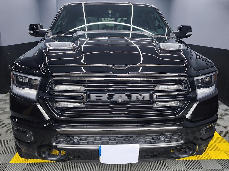 Dodge RAM (2021) Larami, Night edit, LPG Prince - fotka 9 z 36