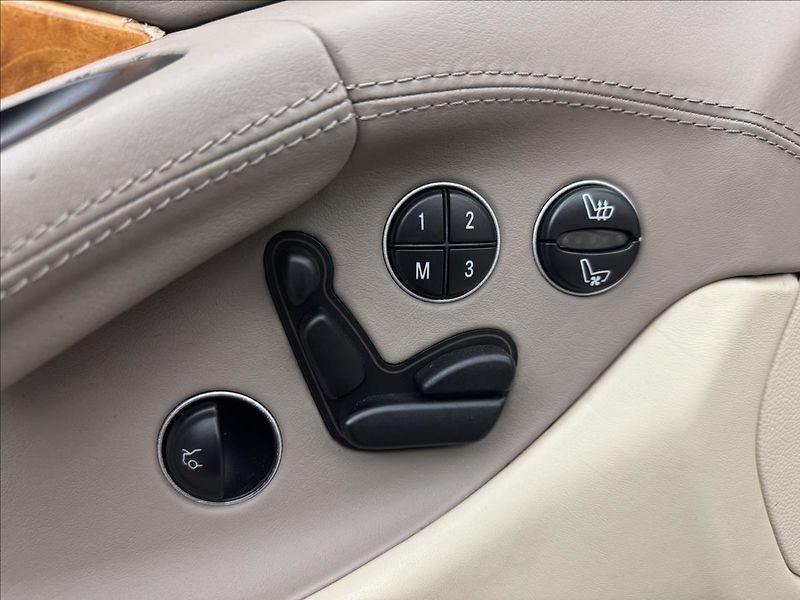 Mercedes-Benz SL 5,0 500 V8 225kW AT KŮŽE - fotka 32 z 48