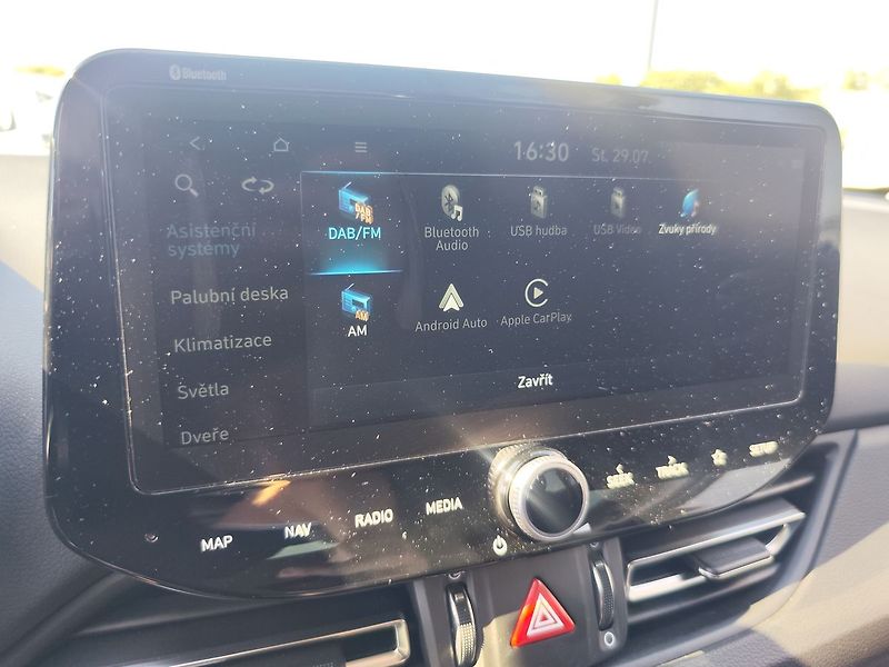 Hyundai i30 1.5 T-GDI/117kW Smart Navi - fotka 19 z 34