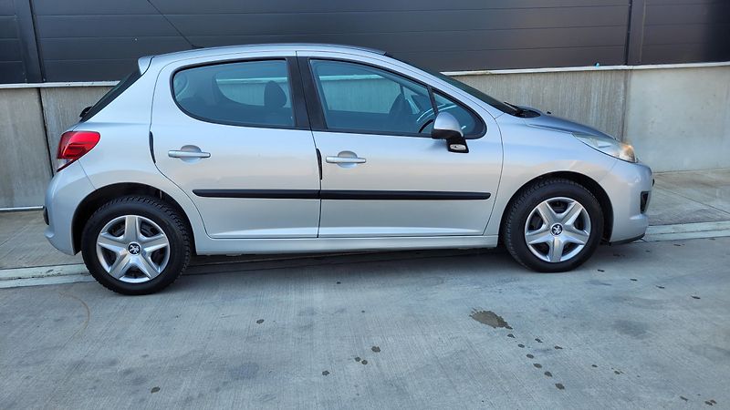 Peugeot 207 1,4i KOUPENO V ČR - fotka 8 z 18