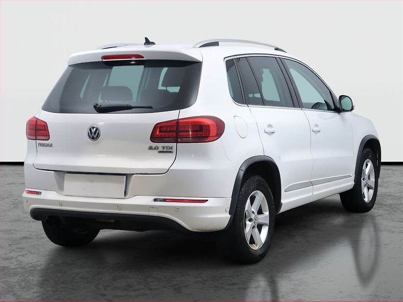 Volkswagen Tiguan (2014) R-Line 2.0 TDI, 4X4, Navi - fotka 5 z 17