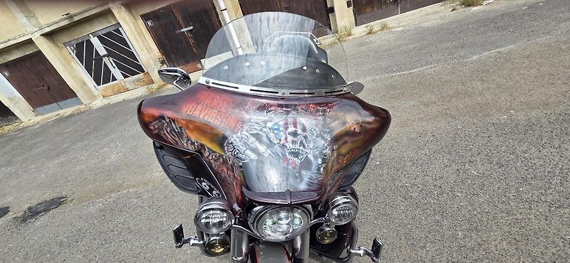 Harley-Davidson FLHTCU Ultra Classic Electra Glide (2006) Model 2007 - fotka 5 z 15