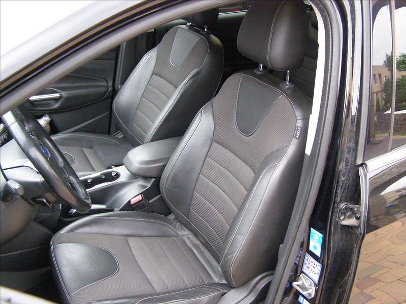 Ford Kuga 2,0   150PS  PANORAMA - fotka 14 z 35