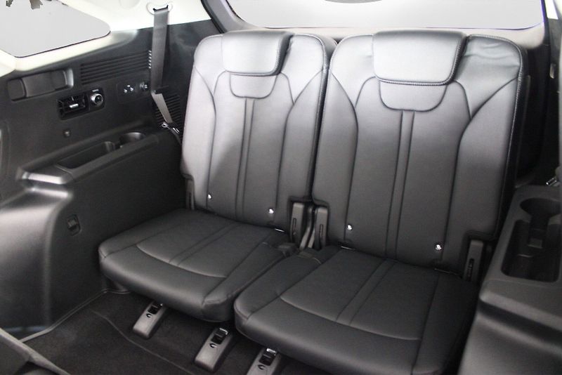 Kia Sorento (2025) 7P MQ4 2,2 CRDi SCR 4x4 8DCT T - fotka 10 z 24