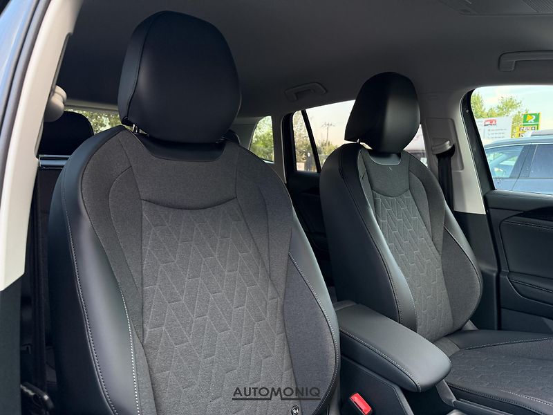 Volkswagen Tiguan (2025) Prime 1.5 Hybrid LED, Ambient - fotka 20 z 24