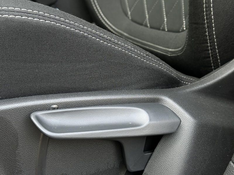Škoda Karoq 1.5TSi DSG 150PS Sportline Mat - fotka 13 z 36