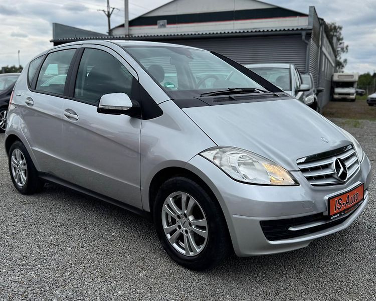 Mercedes-Benz Třídy A (2010) - fotka 2 z 13