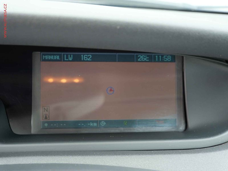 Renault Grand Scénic (2007) 1.5 dCi, AC, temp - fotka 18 z 19