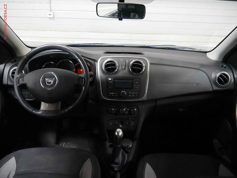 Dacia Sandero (2013) 1.0TCe, 2.maj,ČR, AC, tempo - fotka 8 z 16