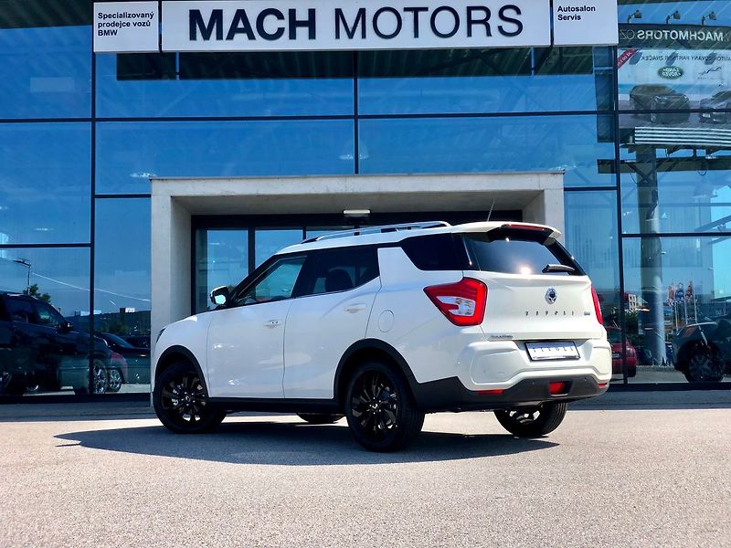 KGM Tivoli Grand Style plná výbava - fotka 7 z 21