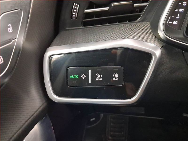 Audi A6 (2020) 45 TDI - fotka 18 z 29