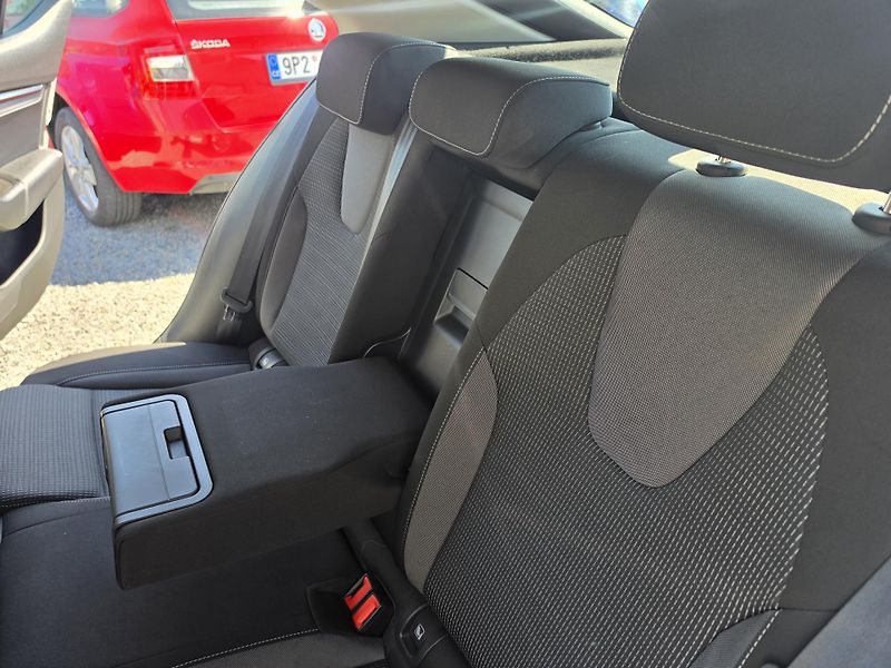 Škoda Octavia 2.0 TDI  - fotka 12 z 23