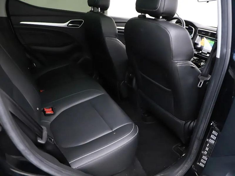 MG ZS EV 105kW 45kWh LUXURY DPH - fotka 9 z 11