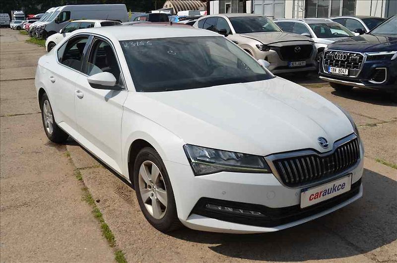 Škoda Superb (2021) 2,0 TDI AMBITION - fotka 3 z 18