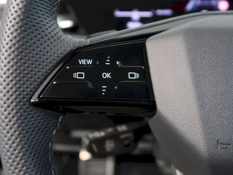 Audi A5 (2025) AVANT S-LINE 2.0TDI 150KW 4x4 - fotka 21 z 40