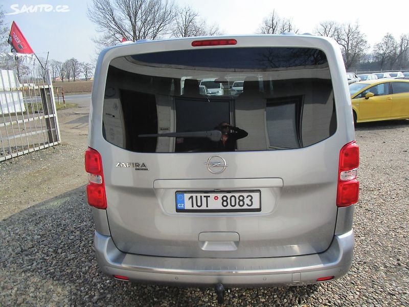 Opel Zafira 2,0HDI-110KW-STK 9/2027 - fotka 6 z 28