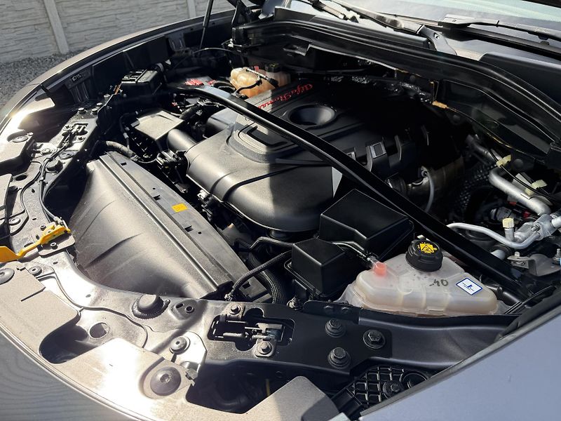 Alfa Romeo Stelvio 2.2JTDM Q4 4x4 210PS VELOCE 1A - fotka 90 z 167