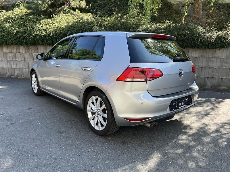 Volkswagen Golf 2.0 TDi 110 kW DSG ACC KESSY - fotka 5 z 21
