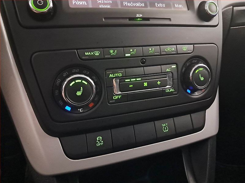 Škoda Yeti (2010) 1.4 TSI, Serv.kniha, Tempomat - fotka 19 z 19