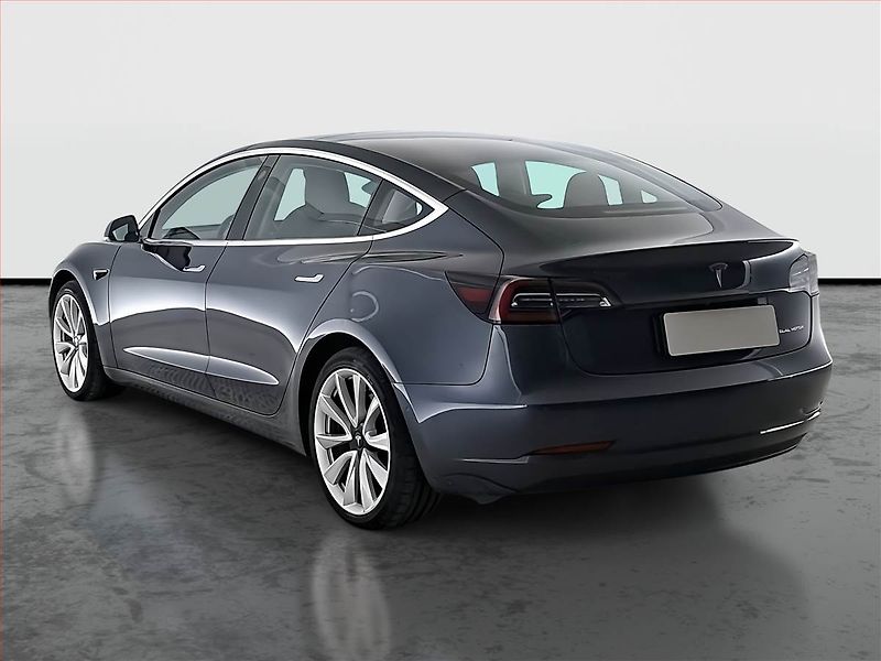 Tesla Model 3 (2019) Long Range 4WD 78kWh, SoH 83% - fotka 4 z 23