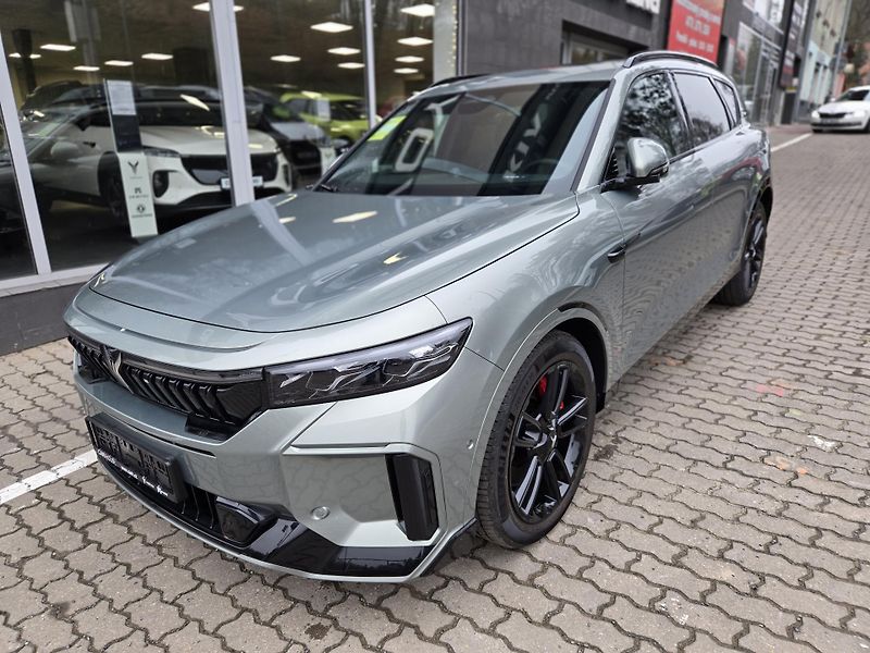 Voyah FREE 318 REV (2025) REV 318 AWD Hybrid - fotka 2 z 18
