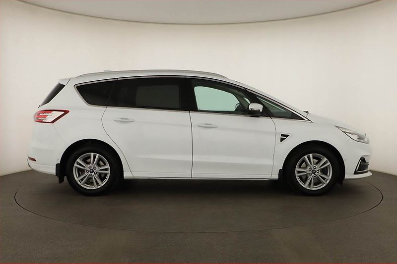 Ford S-MAX (2019) 2.0 EcoBlue, Serv.kniha, Navi - fotka 6 z 20