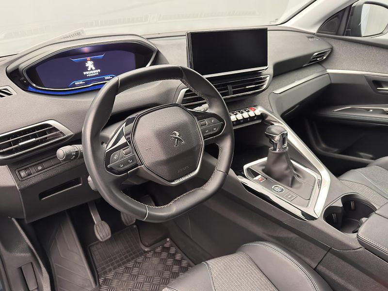 Peugeot 5008 1.5 BlueHDi Allure  CZ 1.maj - fotka 21 z 49