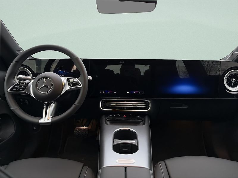 Mercedes-Benz CLA (2025) 200 - fotka 11 z 15