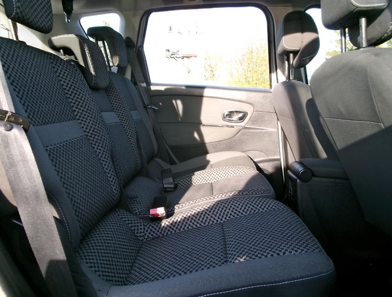 Renault Scénic (2011) 1,5dCi KLIMA ALU TEMP - fotka 15 z 30