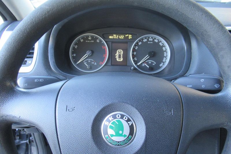 Škoda Fabia 1.2 HTP KLIMA  - fotka 12 z 19