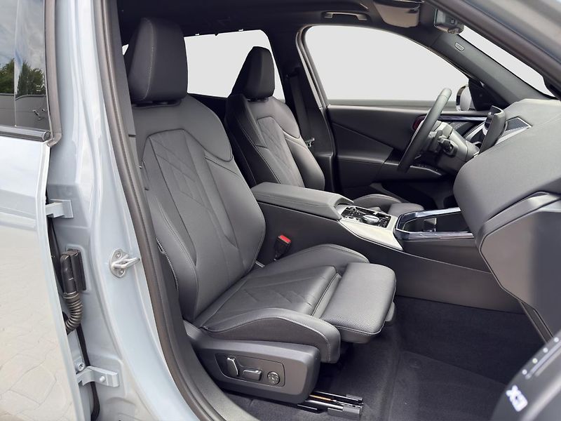 BMW X3 xDrive20d - fotka 14 z 24