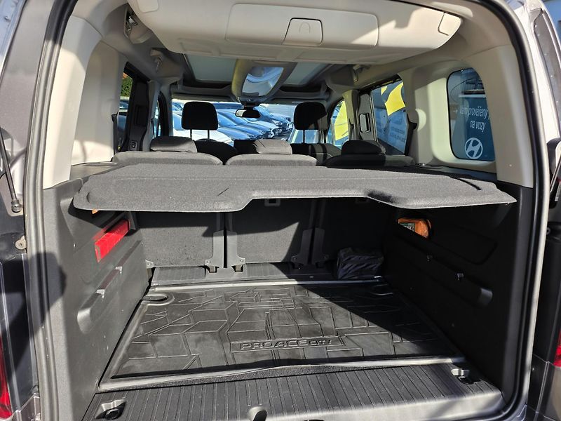 Toyota ProAce City Verso 1.2-TOP STAV-PANORAMA-KAMERA - fotka 20 z 21