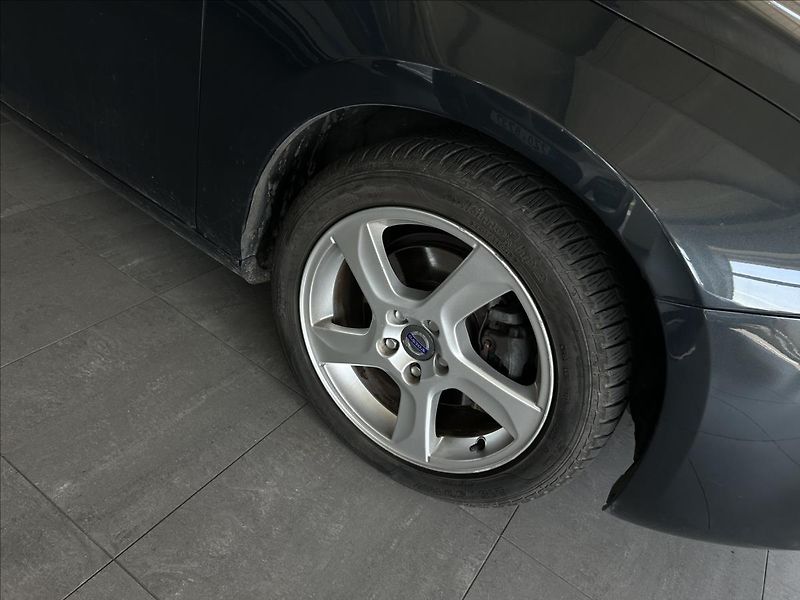Volvo S60 1,6   D2,84kW - fotka 22 z 22