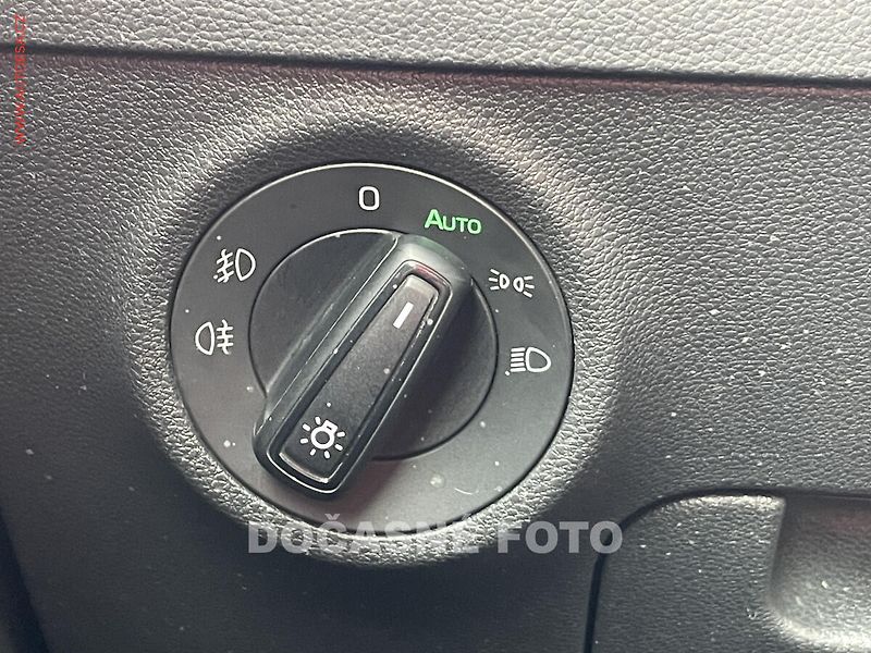 Škoda Karoq (2020) 2.0 TDi 4x4, Ambition, DSG - fotka 21 z 23