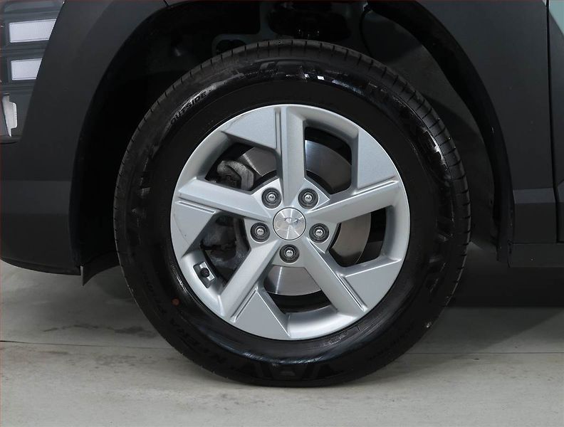 Hyundai Kona (2024) Comfort 1.0 T-GDI - fotka 14 z 23