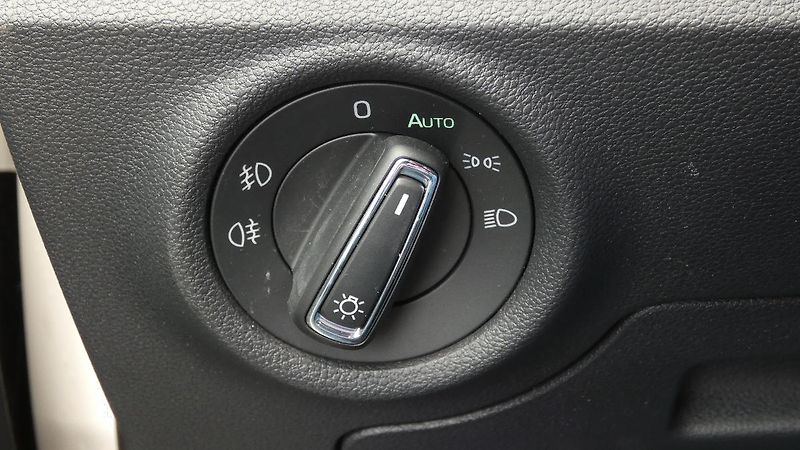 Škoda Scala 1.0 TSI Style - fotka 10 z 23