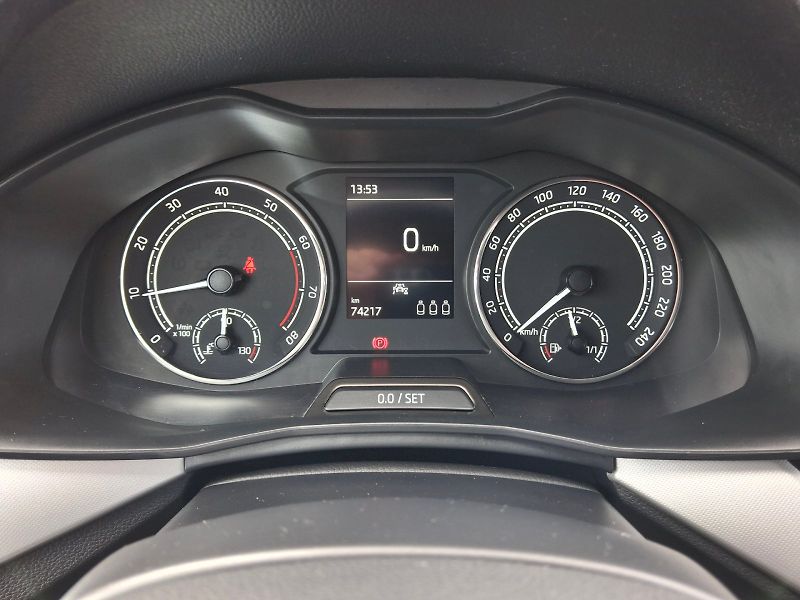Škoda Scala (2022) Ambition 1,0TSi 81kW - fotka 17 z 34