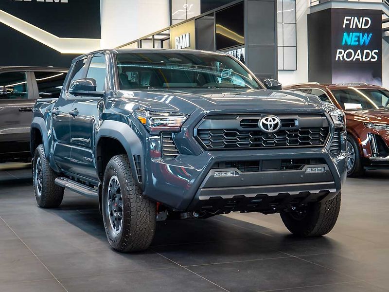 Toyota Tacoma (2024) 2.4 Off-Road Premium 4x4 - fotka 8 z 38