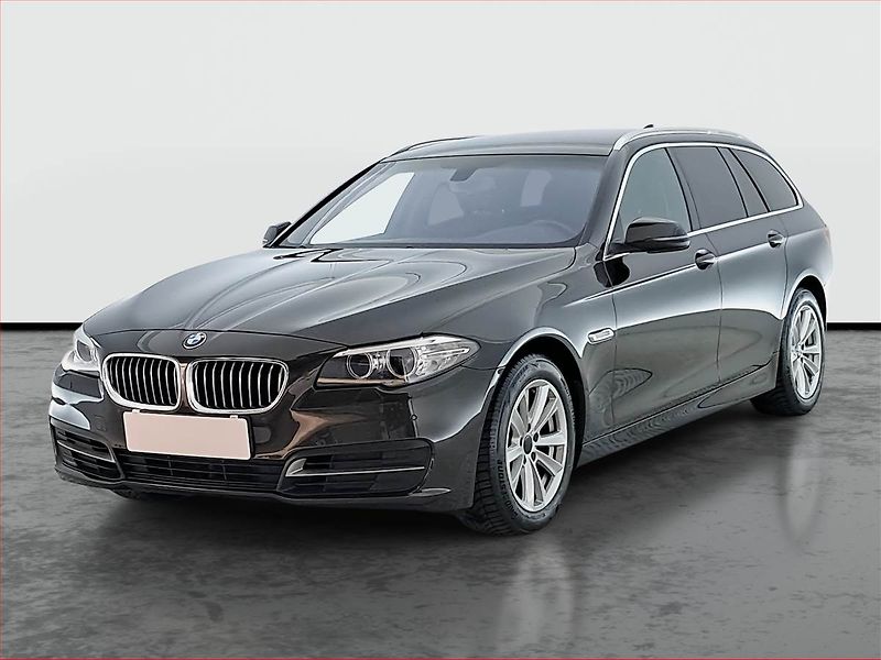 BMW Řada 5 (2015) 520d, Automat, Tempomat - fotka 2 z 24